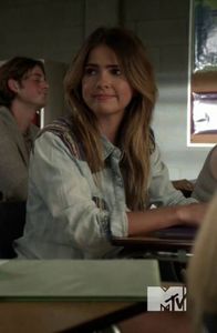 Shelley-Hennig-Malia-Tate-Teen-Wolf-S04E11-A-Promise-To-The-Dead_L3FiUWpQcjRkWVZIeTlJZEZTelpXRExDM0N