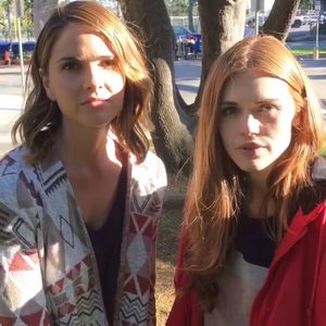 Teen_Wolf_Season_6_Behind_the_Scenes_Pacific_Pali_high_school_location_Shelley_Hennig_Holland_Roden