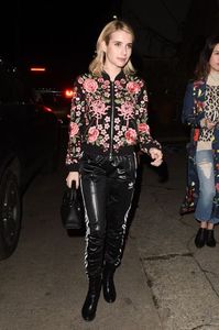emma-roberts-at-eric-buterbaugh-gallery-in-los-angeles-1-6-2017-2