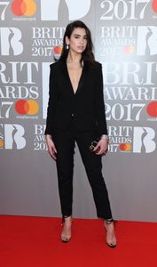 dua-lipa-at-brit-awards-2017-in-london-02-22-2017_1