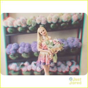 dove-cameron-20th-birthday-mal-wig-instagram-11