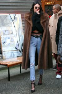Kendall-Jenner-Jeans-Fishnet-Tights-Paris-Jan-2017