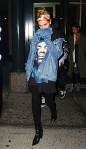 hailey-baldwin-night-out-in-new-york-01-13-2017_5