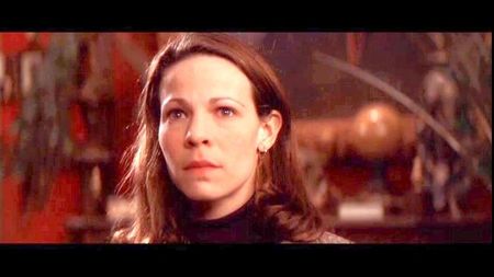 LILI TAYLOR