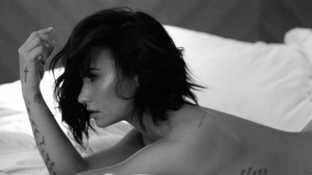women-with-tattoos-instagram-demi-lovato-black-and-white-teaser
