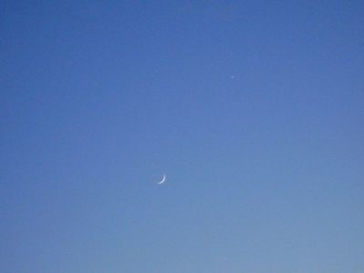 Luna Noua in conjunctie cu Venus; 17 mai 2018
