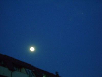 Luna in crestere in Scorpion; 28 mai 2018
