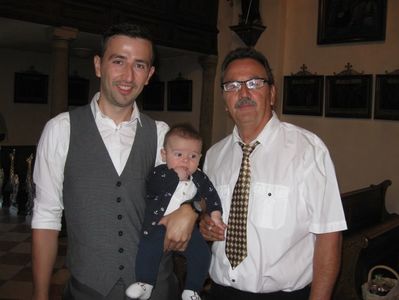cu fiul meu si nepotelul; la botezul lui Theo
