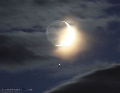 Luna in Capricorn, conjunctie cu Saturn; Poza preluata de pe net
