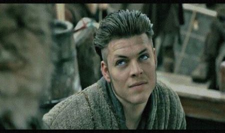 ╰exodus s̸a̸i̸d̸ Ivar.╯; ✦.TV-Show ━ Vikings.
