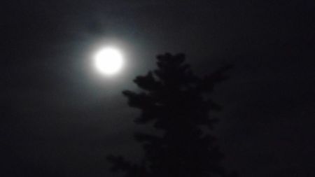 Luna plina si eclipsa penumbrala in Sagetator (Strawberry moon); 5 iun. 2020
