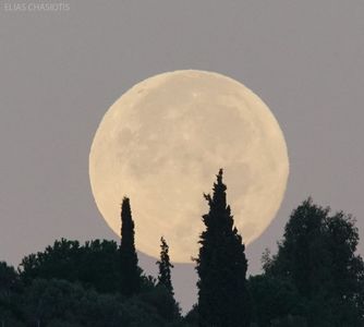 31 oct. 2020 - Full blue moon - Grecia; poza preluata de pe net
