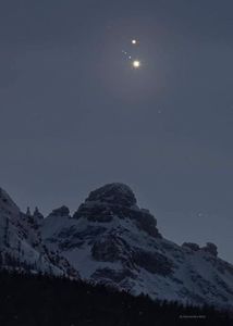 21 dec. 2020 - Solstitiul de iarna - Conjunctia Jupiter-Saturn; poza preluata de pe net
