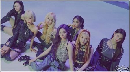 └ Dᴀʏ 272 ○ 10.05.2021 → 「PURPLE KISS」 ✓; [ https://www.youtube.com/watch?v=8Lyf6PipuIg ] // [ https://www.youtube.com/watch?v=HEjSeJL_AGc ] // [ https://www.youtube.com/watch?v=SG_6xaMjDw4 ] // [ https://www.youtube.com/watch?v=-jLjjkEM790 ]

