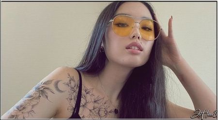 └ Dᴀʏ 277 ○ 15.05.2021 → 「Nina Yu」 ✓; https://www.youtube.com/user/ninayu15
