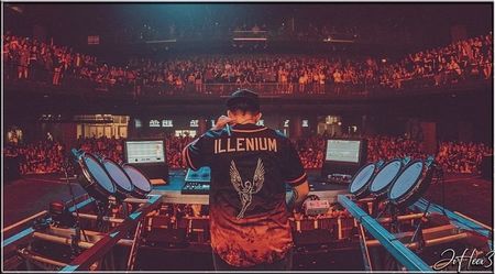 └ Dᴀʏ 280 ○ 18.05.2021 → 「ILLENIUM」 ✓; [ https://www.youtube.com/watch?v=m_1-j2mQKYE ] // [ https://www.youtube.com/watch?v=nPclk7MdqVo ] // [ https://www.youtube.com/watch?v=omT5rKmU5_k ] // [ https://www.youtube.com/watch?v=J9Zjgb03FMQ ]
