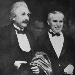 1018px-Albert_Einstein_and_Charlie_Chaplin_City_Lights_premiere_1931