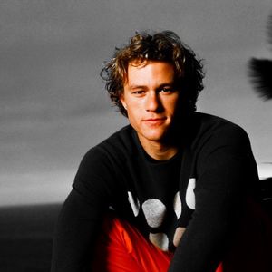 ╰HappyPill s̸a̸i̸d̸ Heath Ledger.╯♈️; April 4th 1979.
