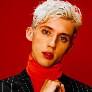 ╰Shibari s̸a̸i̸d̸ Troye Sivan╯♊️; June 5th 1995.
