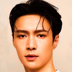 ╰midnightmoon s̸a̸i̸d̸ Lay Zhang.╯♎️; October 7th 1991.
