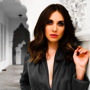 ╰cupcakes s̸a̸i̸d̸ Alison Brie.╯♑️; December 29th 1982.
