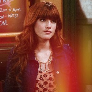 • Nidaros got Bella Thorne.; TV-Show: Shake it Up.
