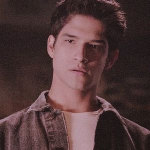 • crawlingback2me got Scott McCall.