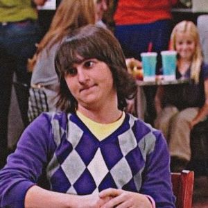 • crawlingback2me got Oliver Oken.