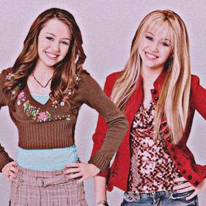 • onlylalisa got Miley Stewart/Hannah Montana.