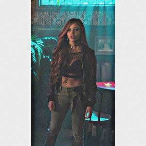 • Toni Topaz [media: 8,81] for Vellichoria.